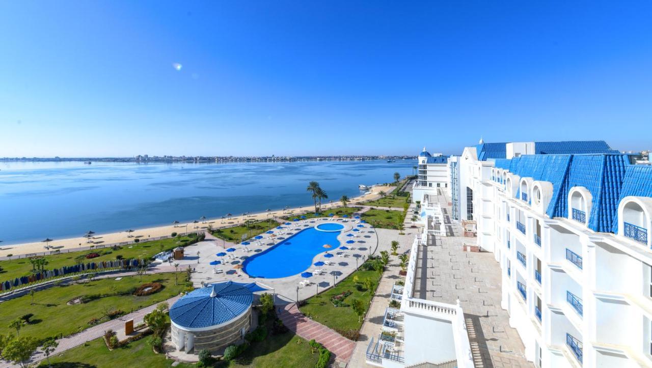 Tolip El Forsan Hotel Ismailia Bagian luar foto View of the Bay of Tangier